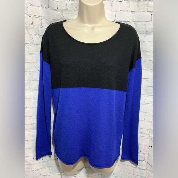 SPLENDID Colorblock Sweater Black and Royal Blue Size Small - Picture 1 of 8
